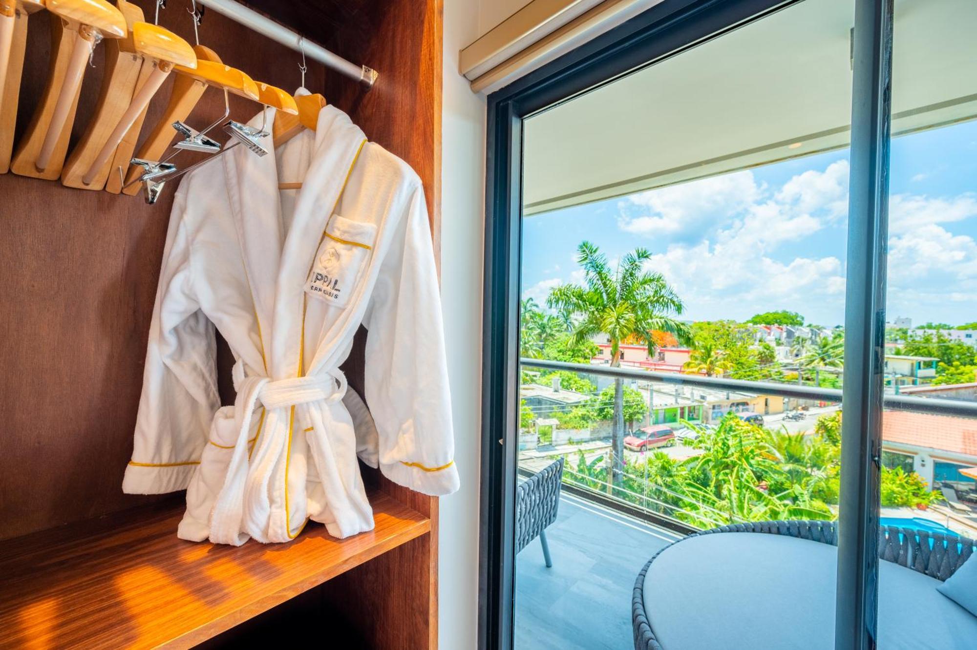 Kippal - Modern Oasis - * Cozumel