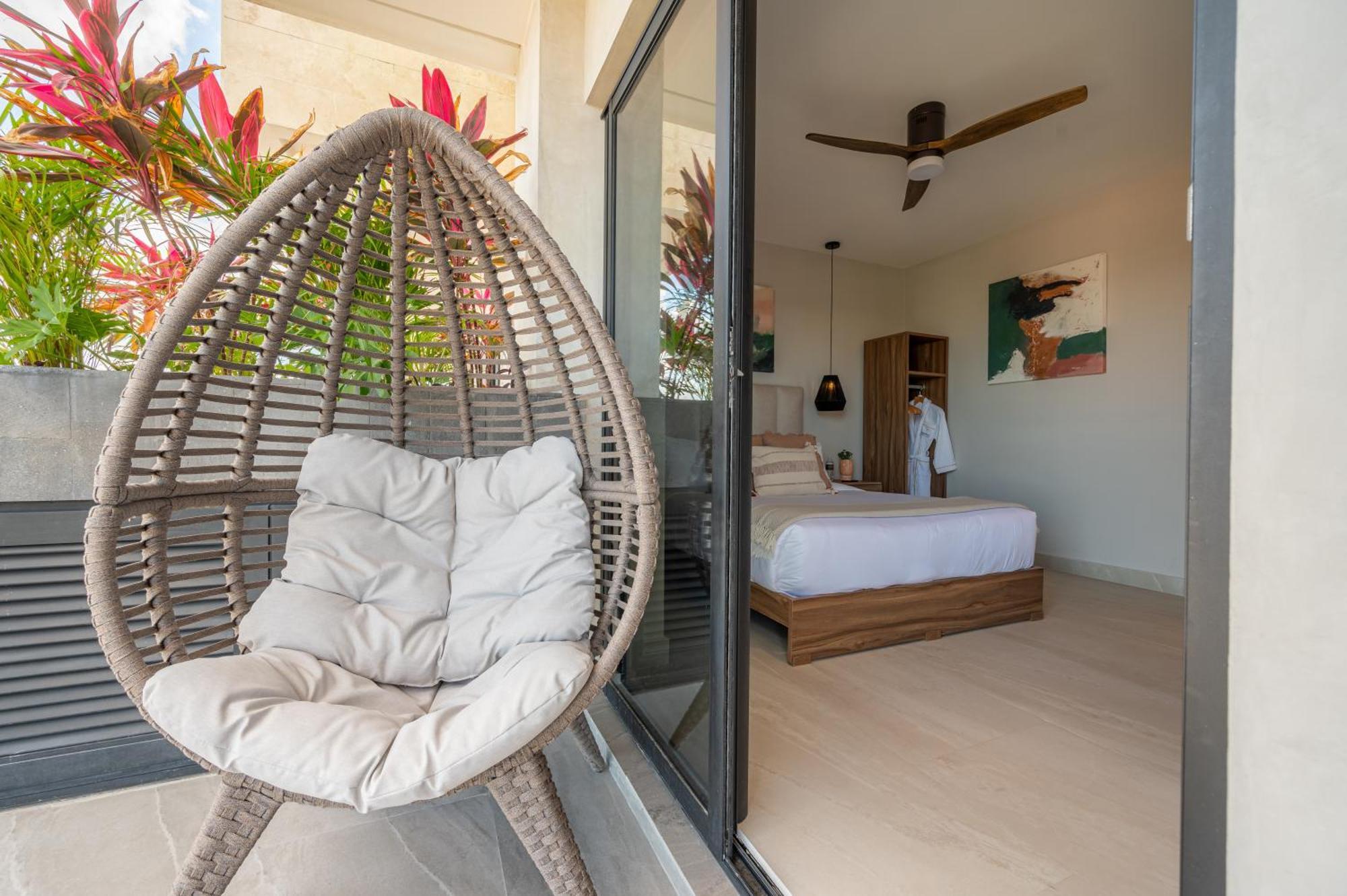 Kippal - Modern Oasis - * Cozumel