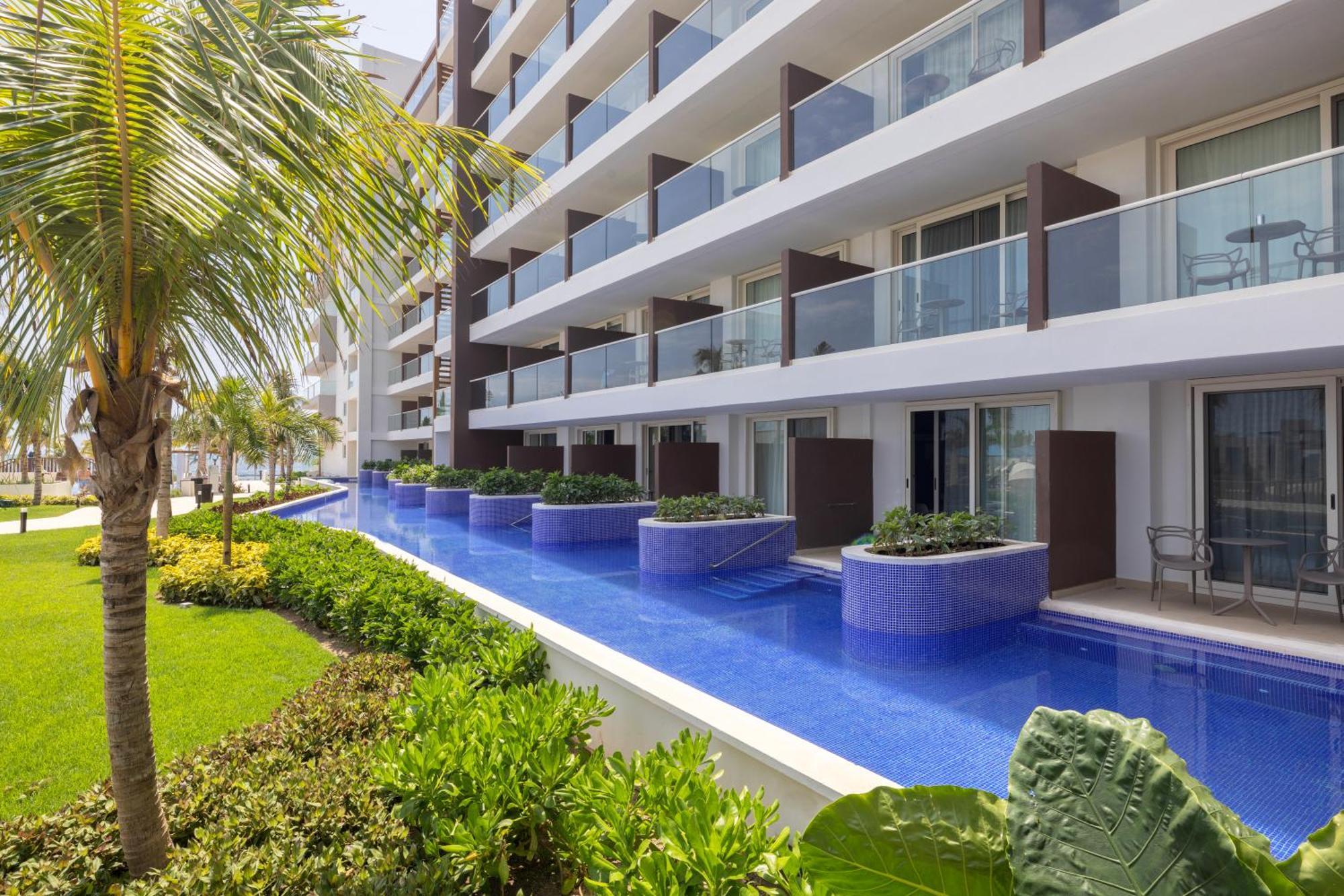 Royalton Splash Riviera Cancun, An Autograph Collection 5*