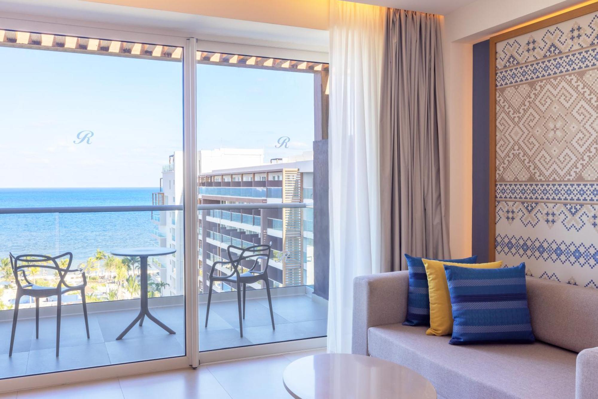 Hotel Royalton Splash Riviera Cancun, An Autograph Collection 5*