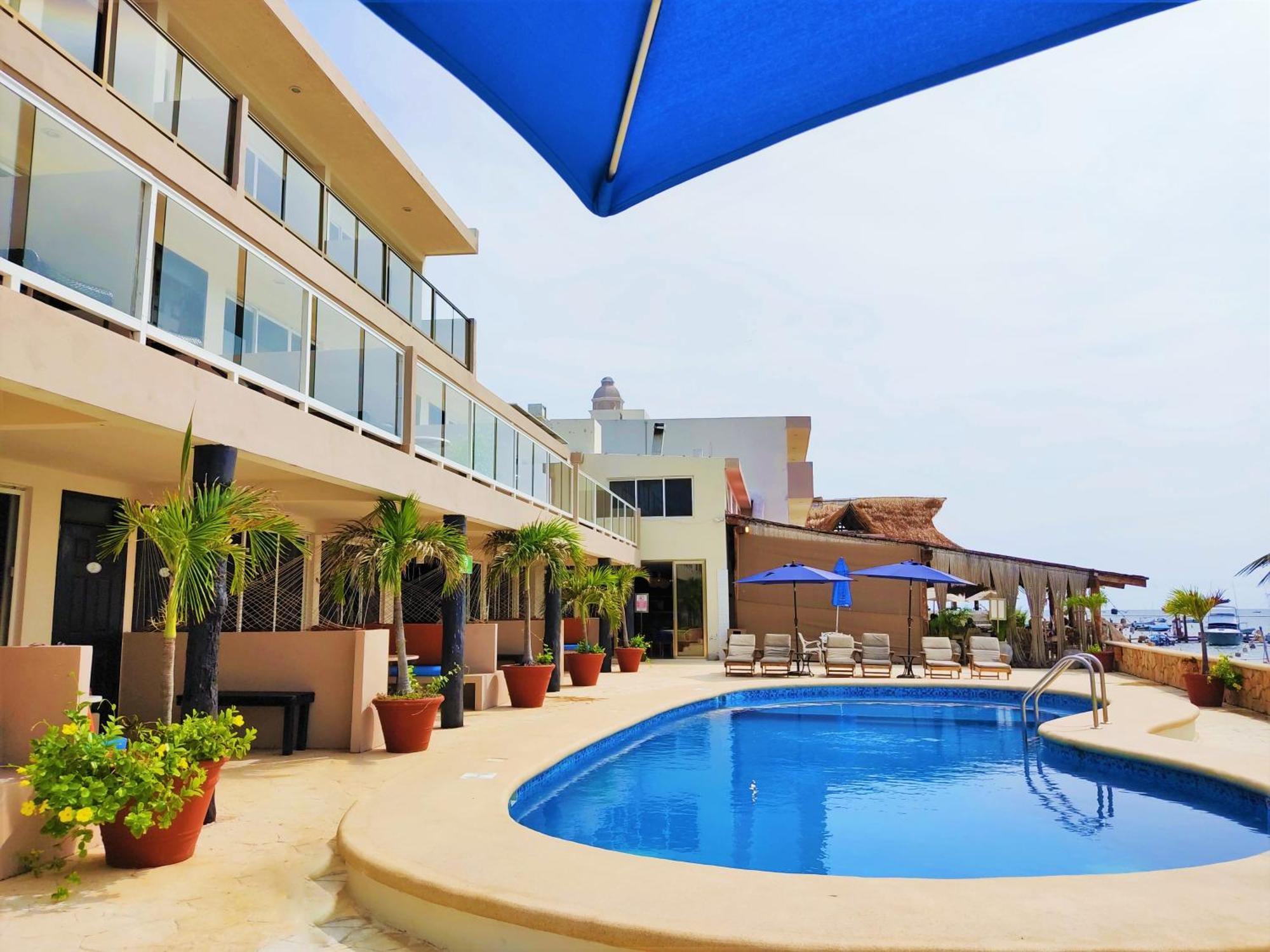 Hotel Hacienda Morelos Beachfront Puerto Morelos