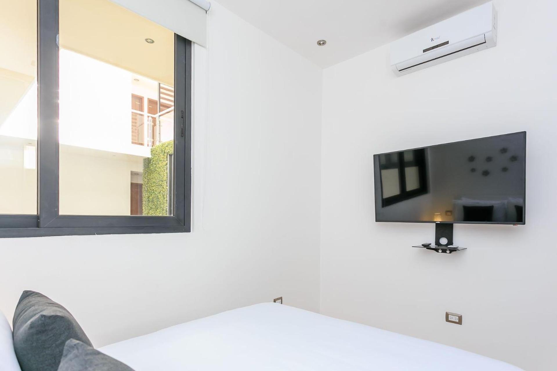 Menesse-2Bedrooms-Perfectspot Steps To The Ocean Apartment Playa del Carmen