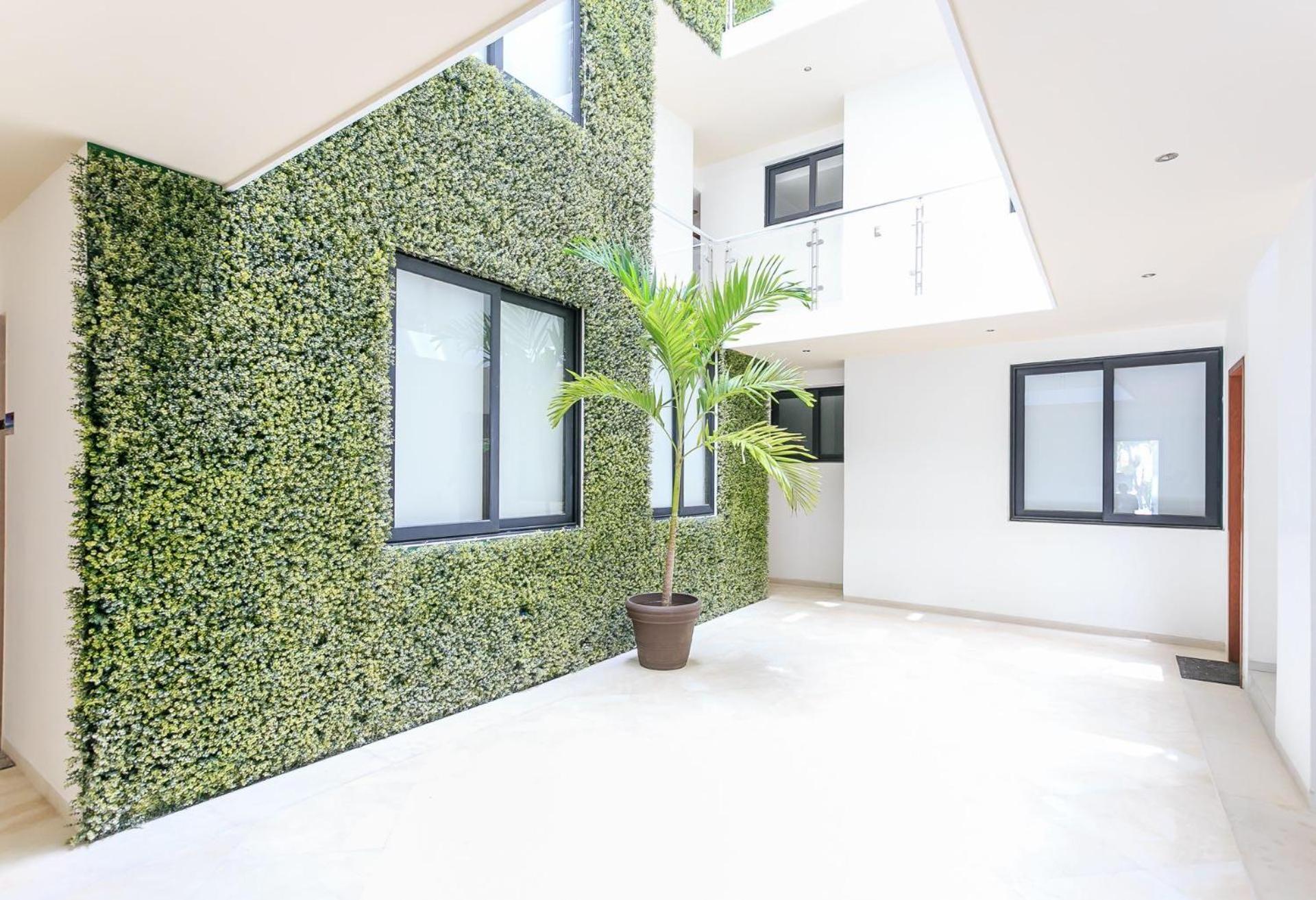 Menesse-2Bedrooms-Perfectspot Steps To The Ocean Apartment