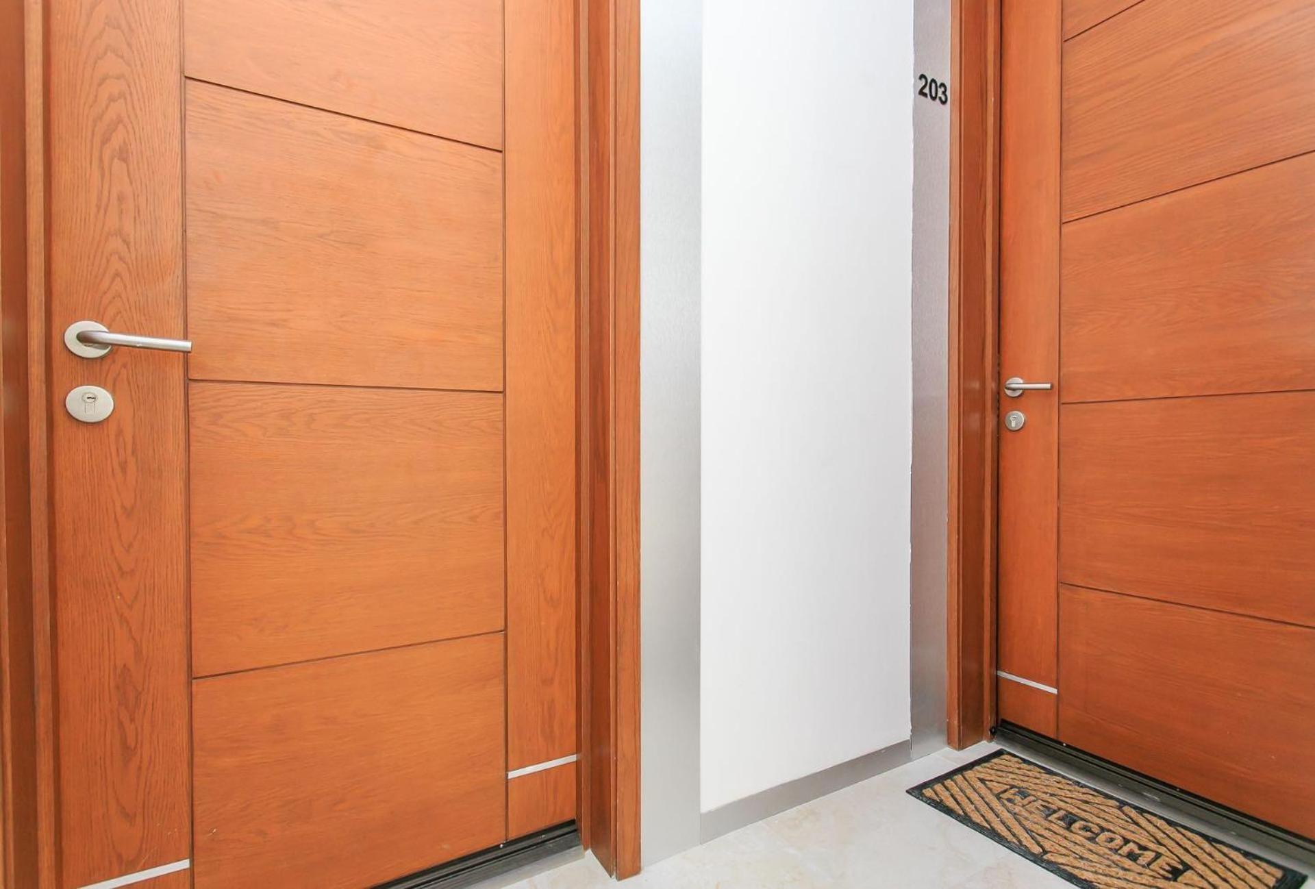 Menesse-2Bedrooms-Perfectspot Steps To The Ocean