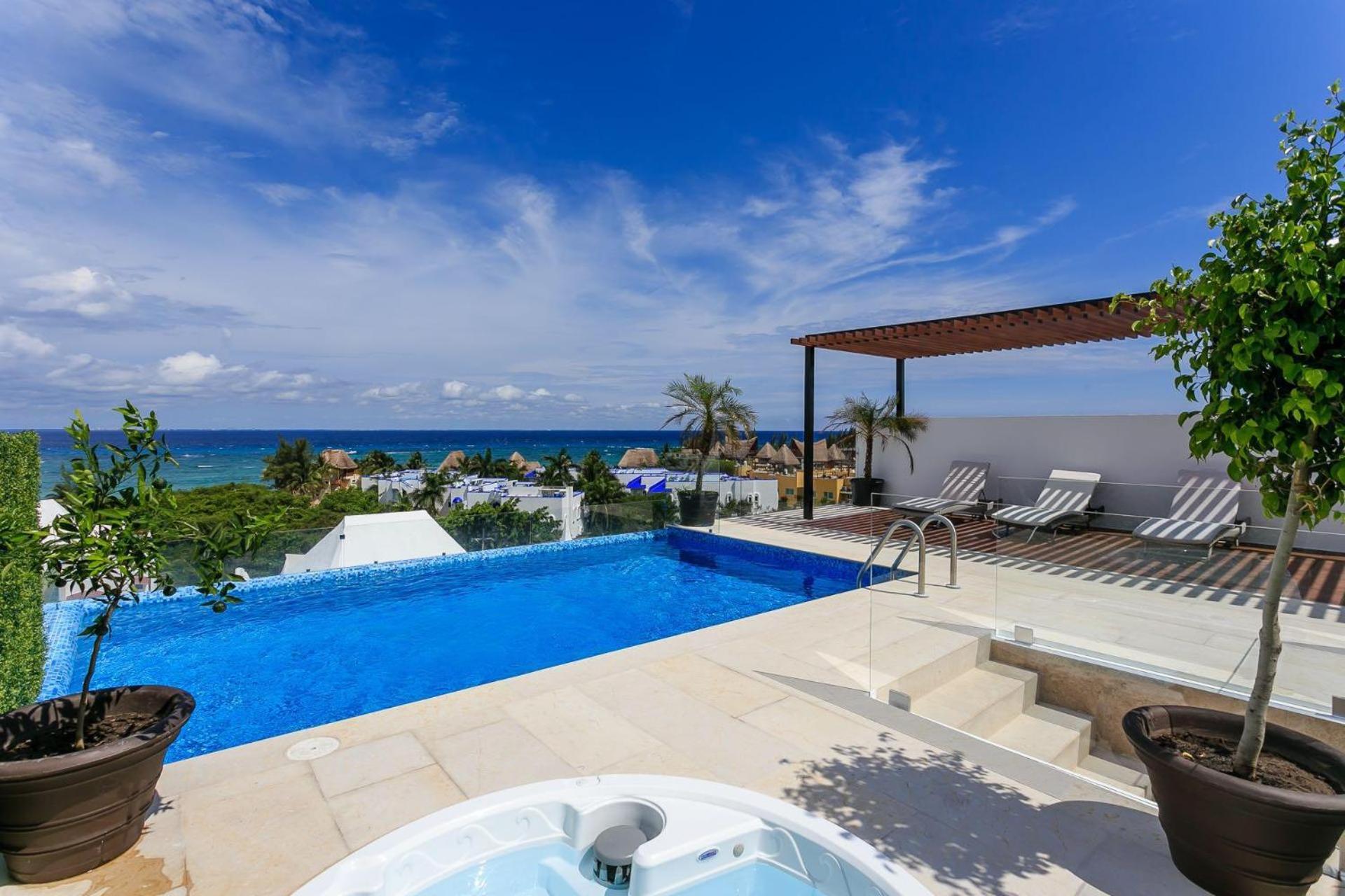 Menesse-2Bedrooms-Perfectspot Steps To The Ocean Apartment *