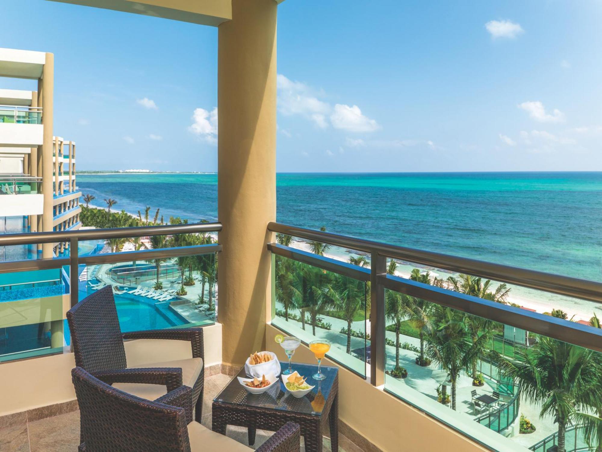 Generations Riviera Maya Family Catamaran, Water Park & Inclusive Puerto Morelos