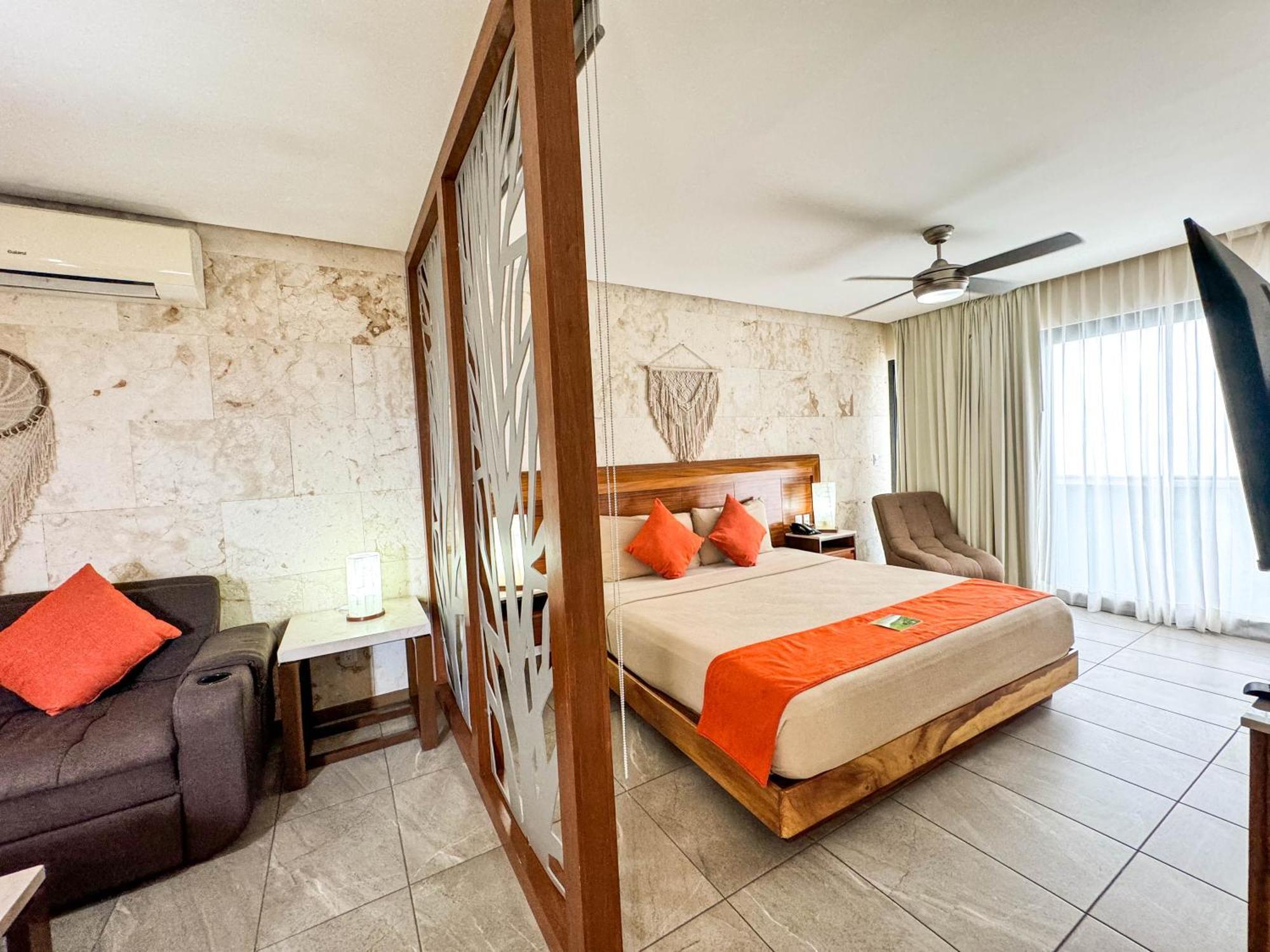 Hotel Grand Fifty 4*