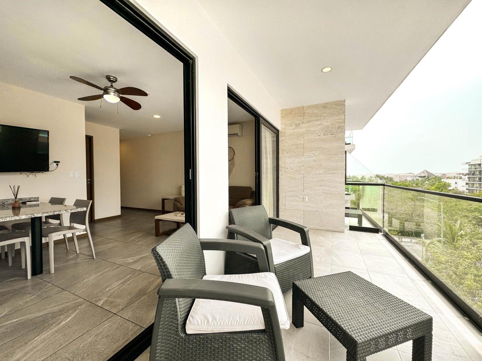 Grand Fifty Hotel