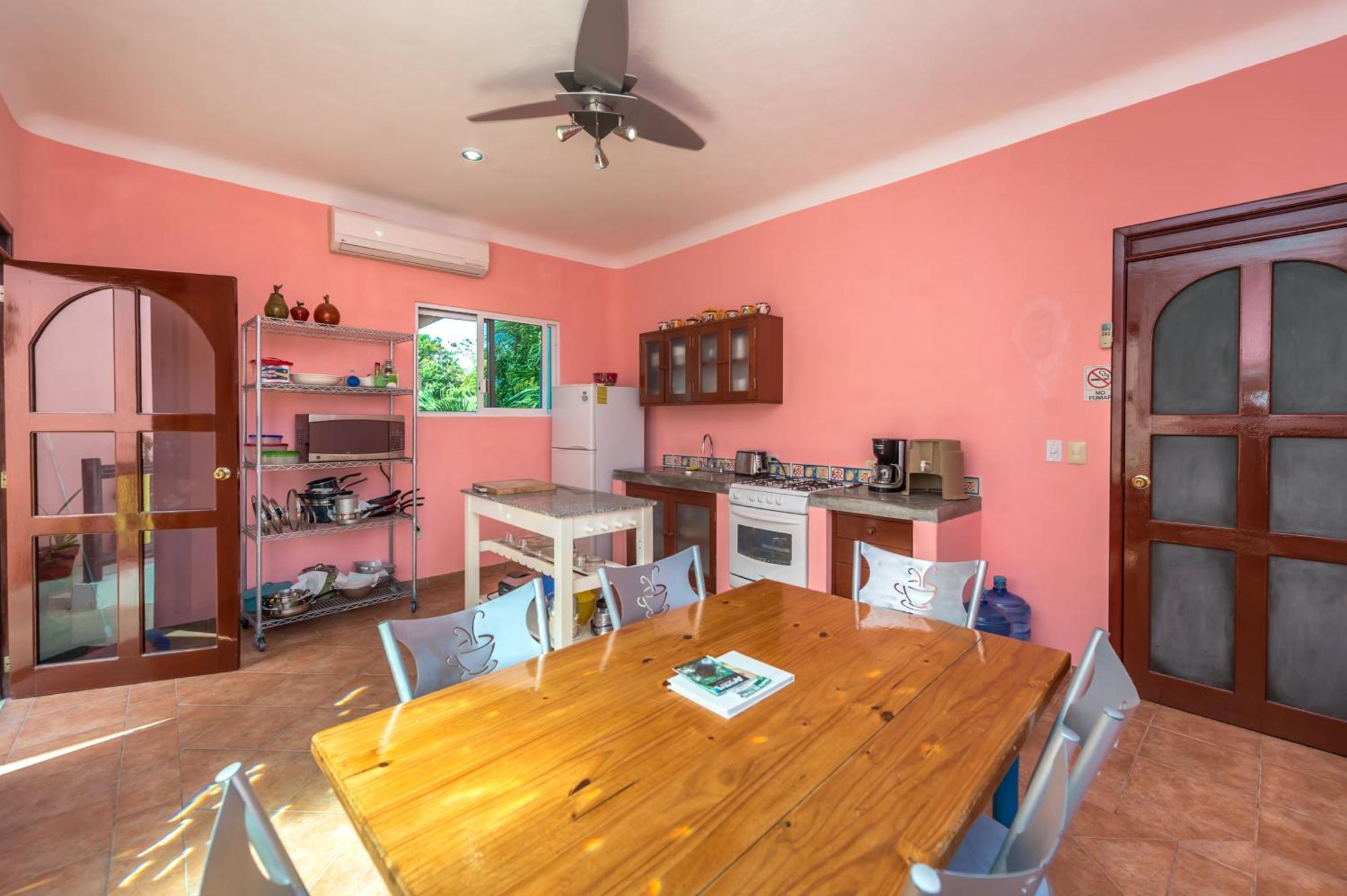 Casa Gatos 2*