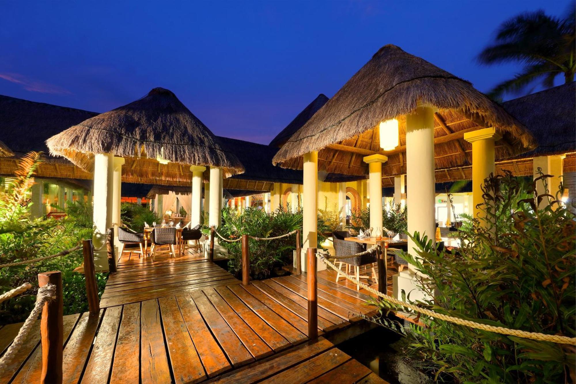 Grand Palladium Colonial & 5* Riviera Maya