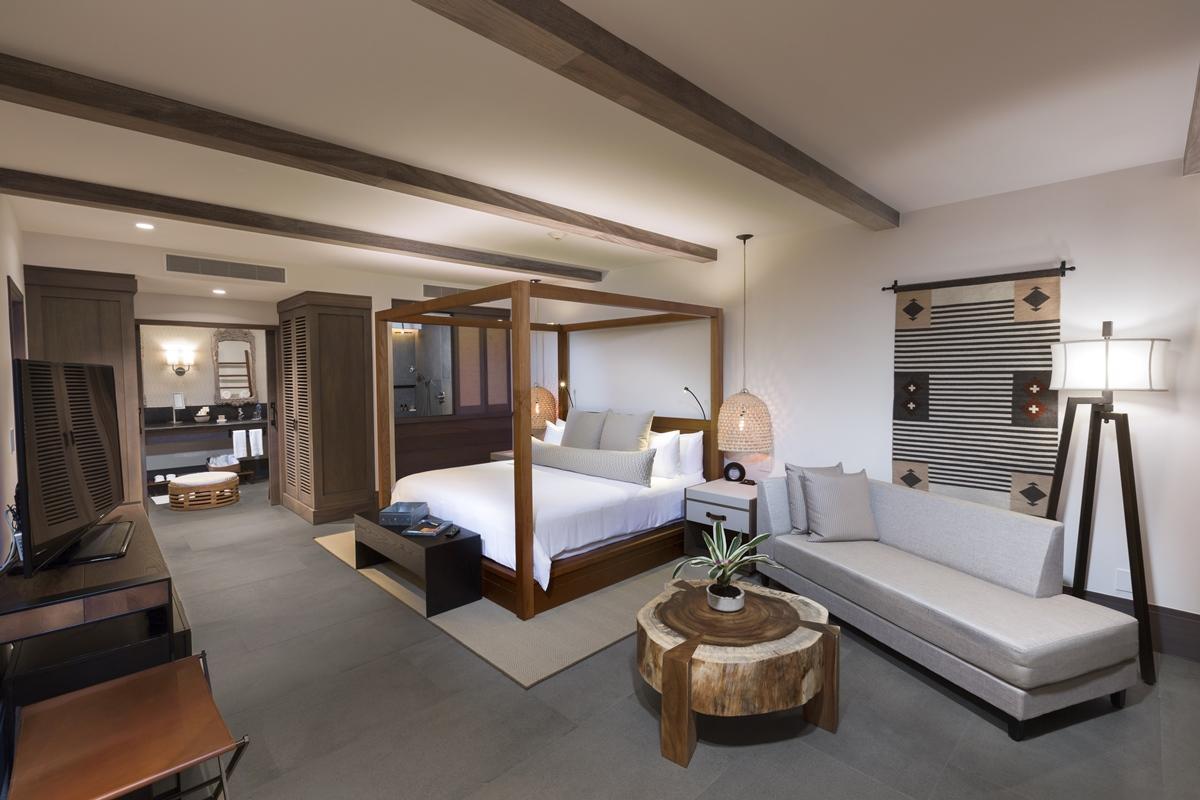 Unico 20N 87W (Adults Only)