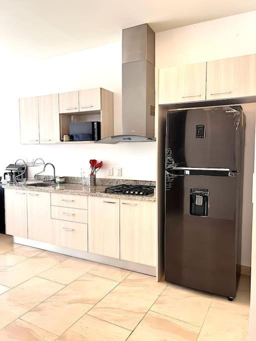 2 Rooms, Pools, Tennis, Spa, Gym, Petpark, Jacuzzi Apartment *