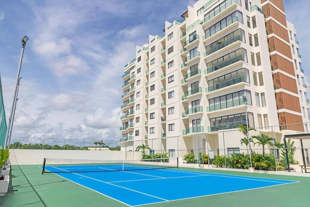 Apartment 2 Rooms, Pools, Tennis, Spa, Gym, Petpark, Jacuzzi