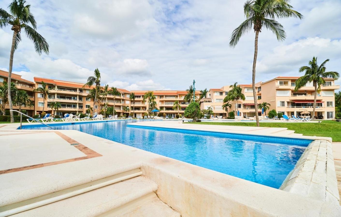 Beachfront Appt With Amazing Pool In Pto Aventuras