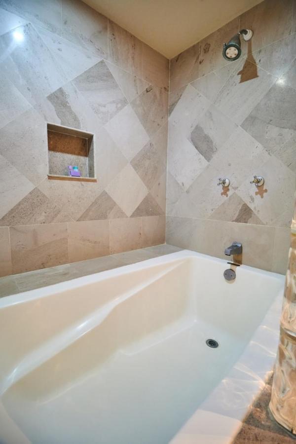 Apartment Beachfront Appt With Amazing Pool In Pto Aventuras *
