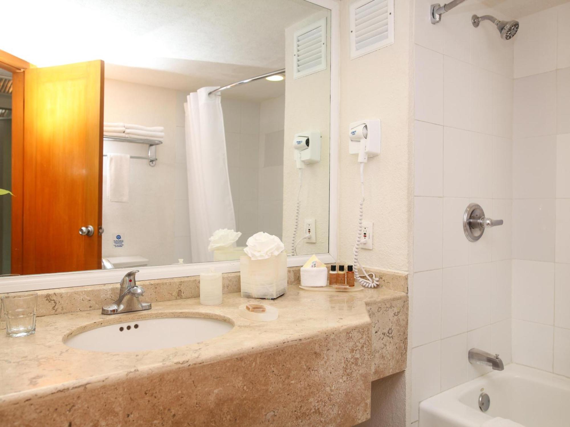 Casa Mexicana 4*