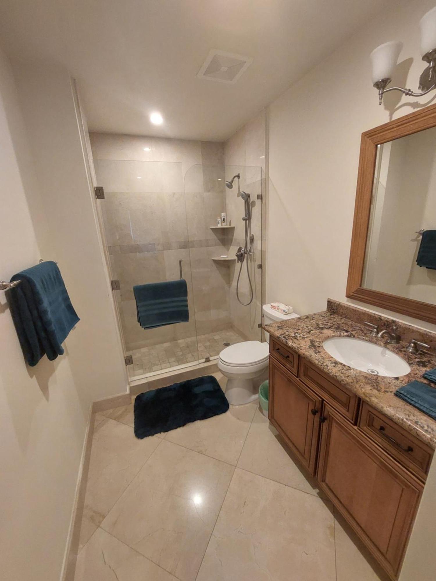 403 Landmark Beachfront Apartment