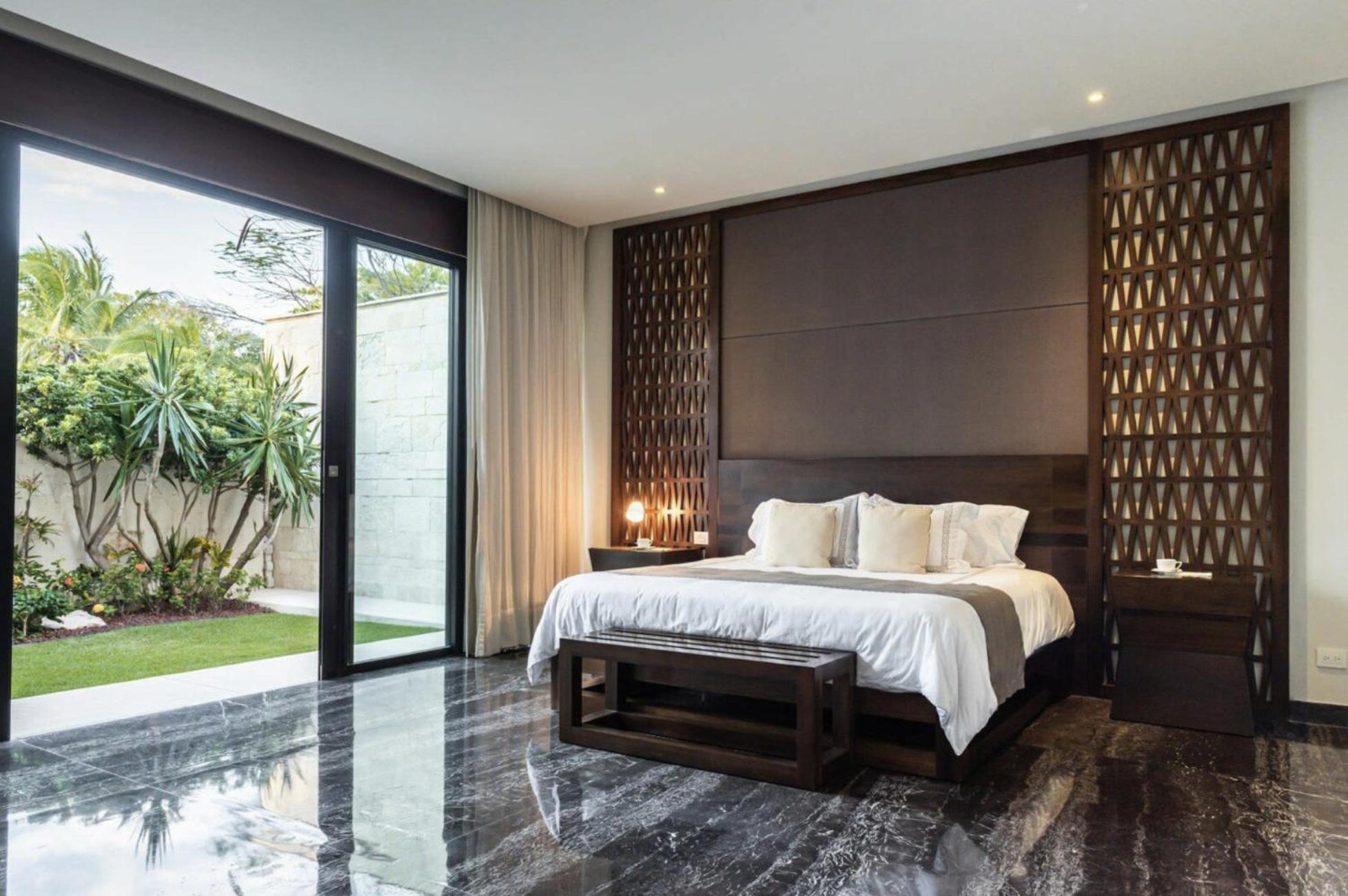 Exclusive In Playacar Phase I With Breakfast Included - Video Tour Available *