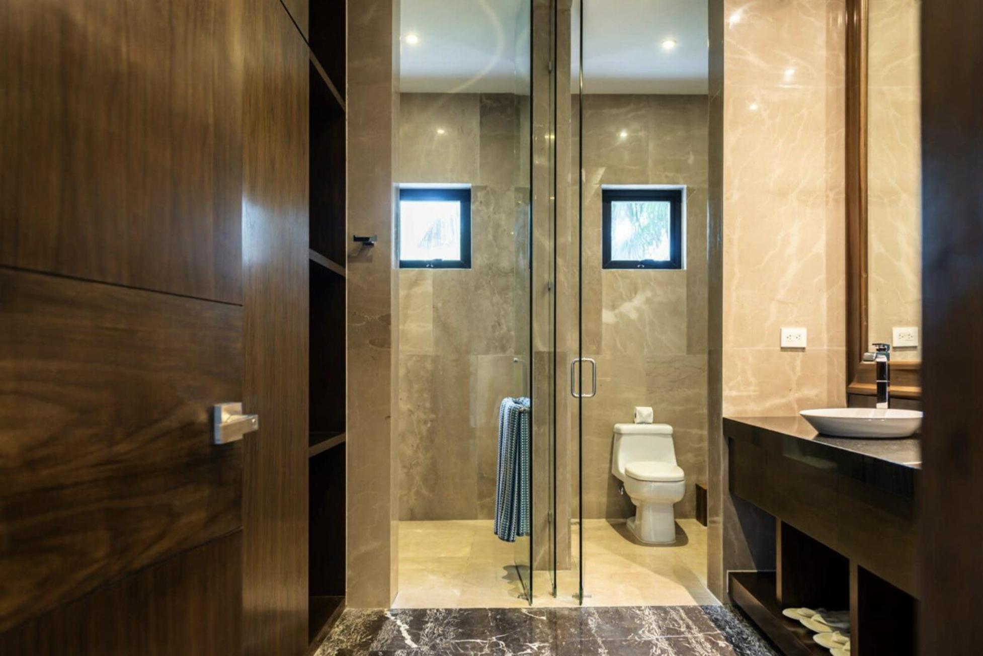 Exclusive In Playacar Phase I With Breakfast Included - Video Tour Available *