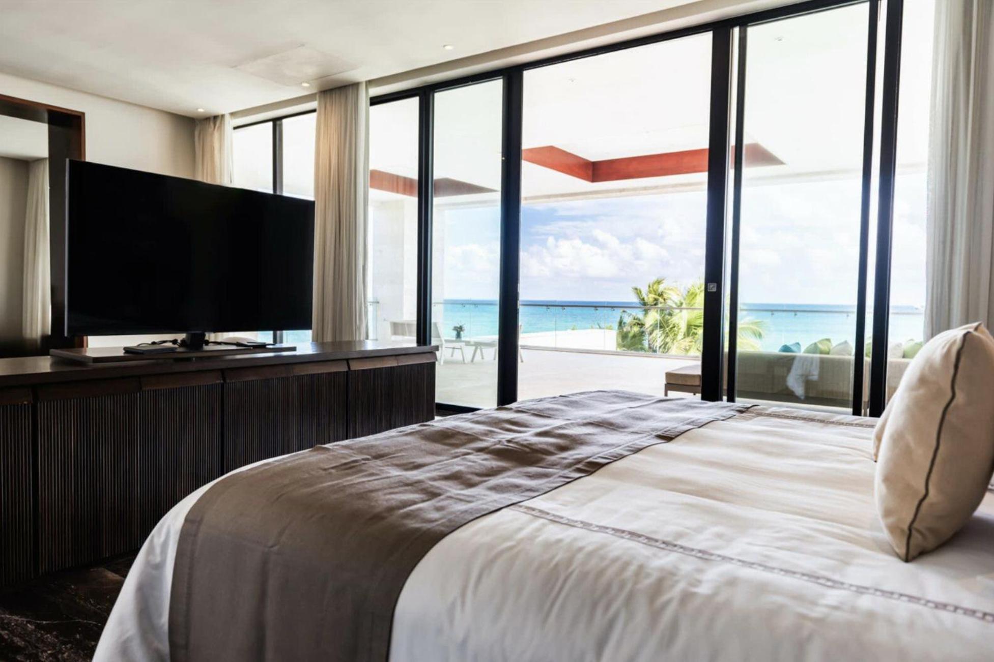 Villa Exclusive In Playacar Phase I With Breakfast Included - Video Tour Available
