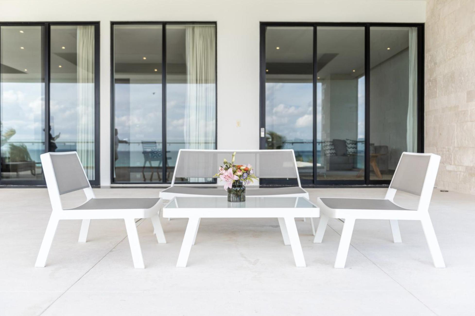 Exclusive In Playacar Phase I With Breakfast Included - Video Tour Available *