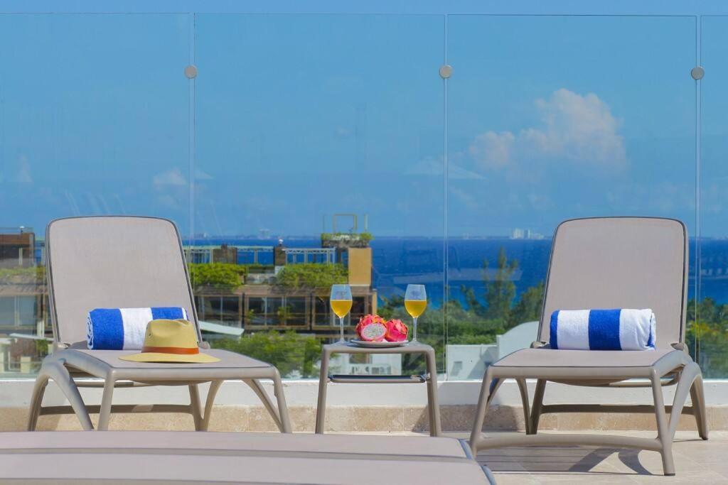 Stylish Condo, Location & Impressive Pools * Playa del Carmen