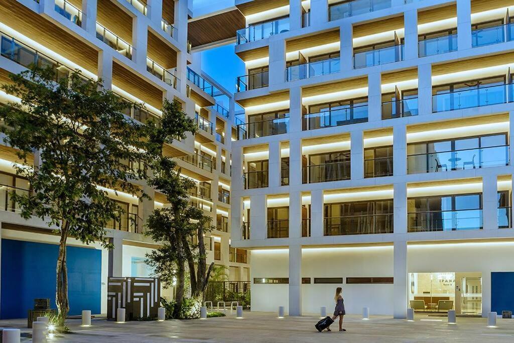 Apartment Stylish Condo, Location & Impressive Pools Playa del Carmen