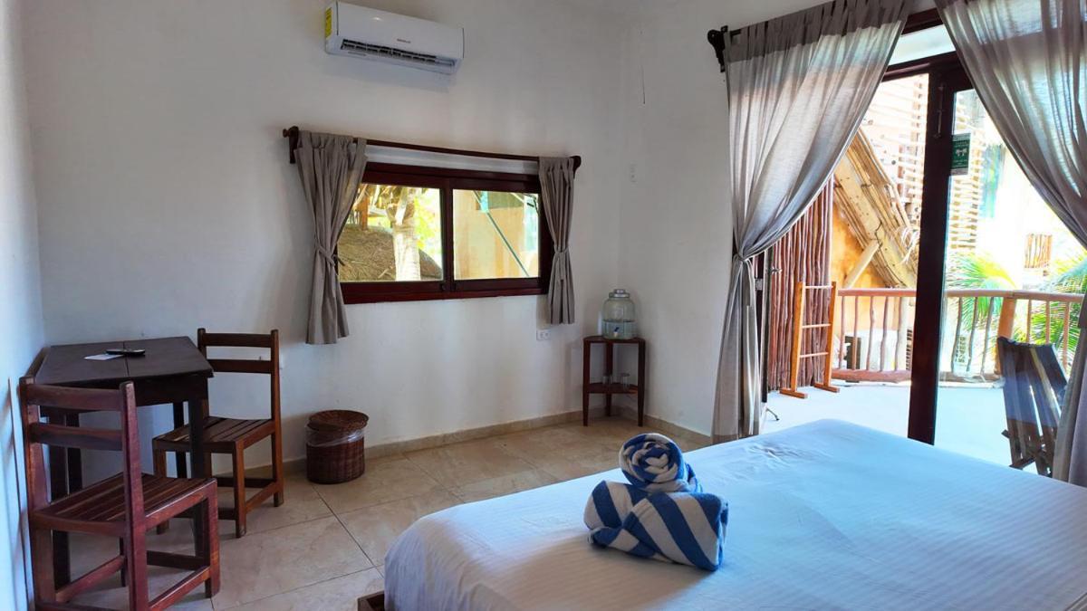 Hotel Playa Canek Beachfront Eco Hotel 4*