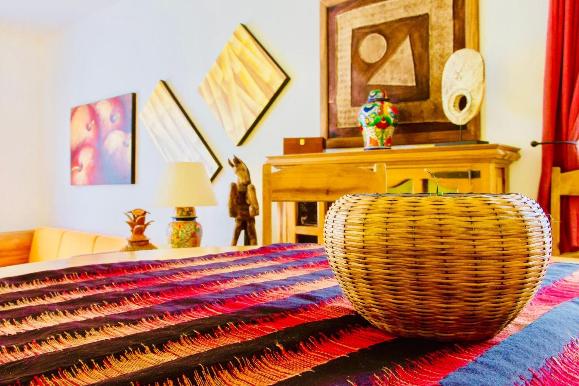 Executive Comfort With Swimming Pool Air Conditioning And Parking