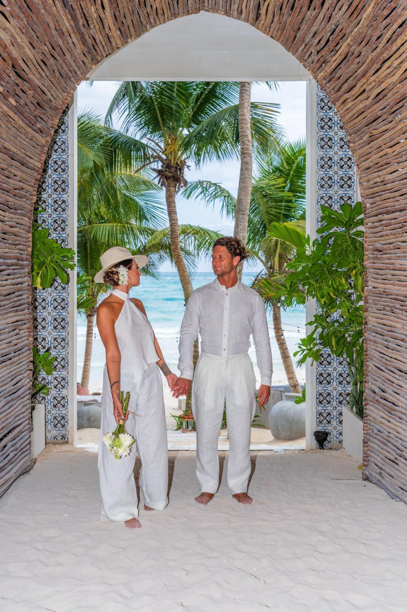 Hotel Sana Beachfront Boutique 5*