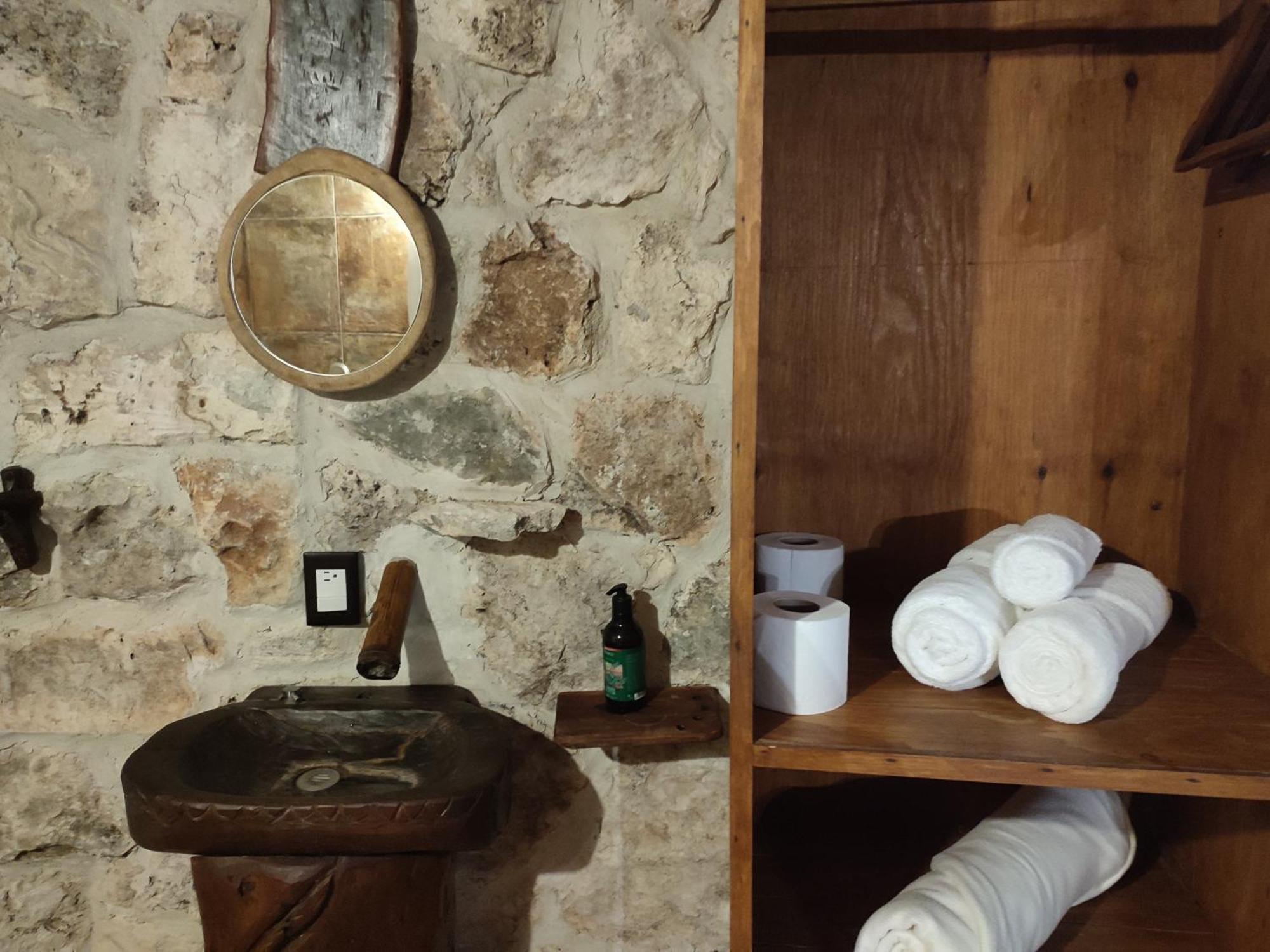 Acampamento Aldea Maya-ha Con Cenotes