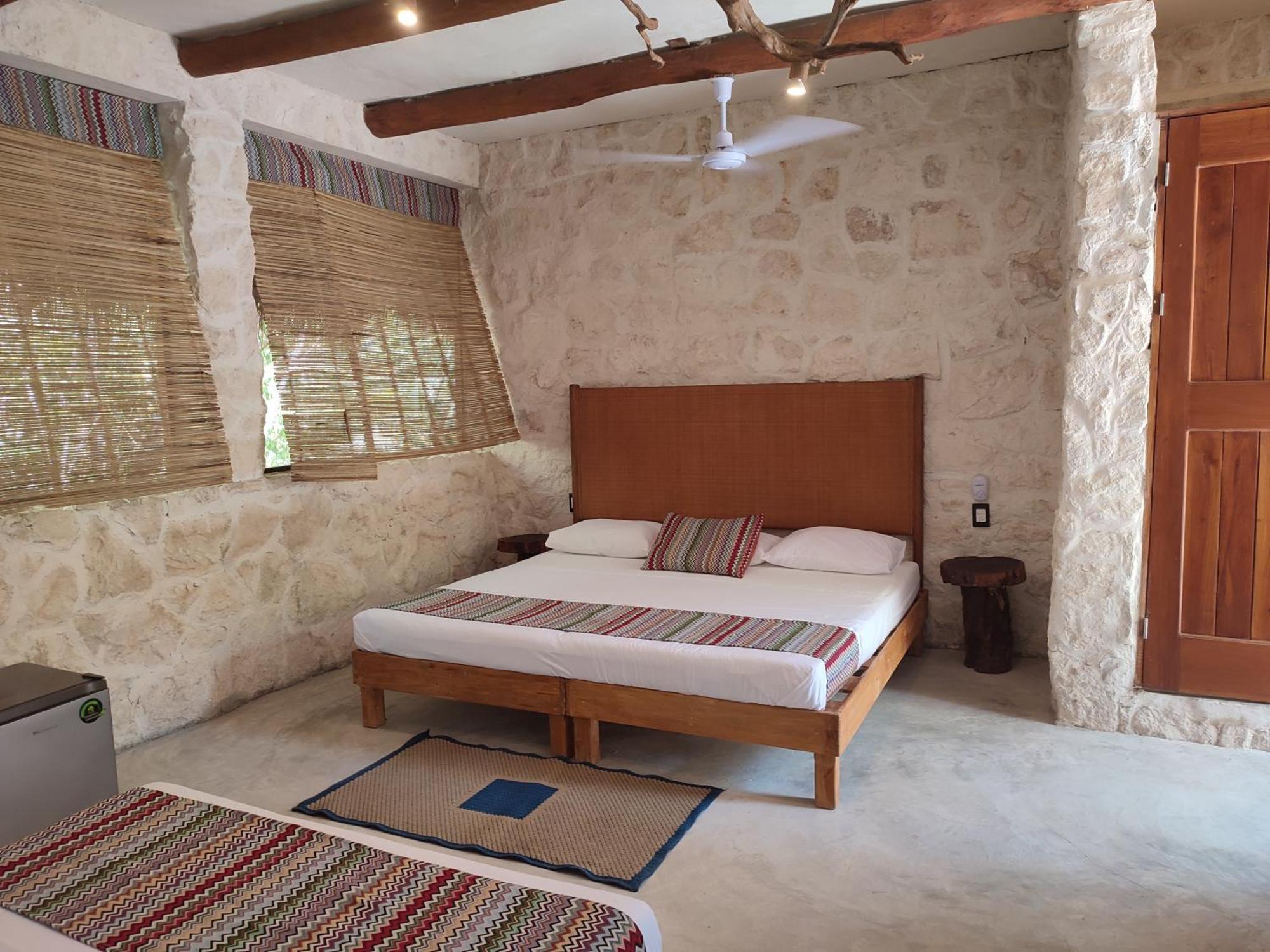 Aldea Maya-ha Con Cenotes