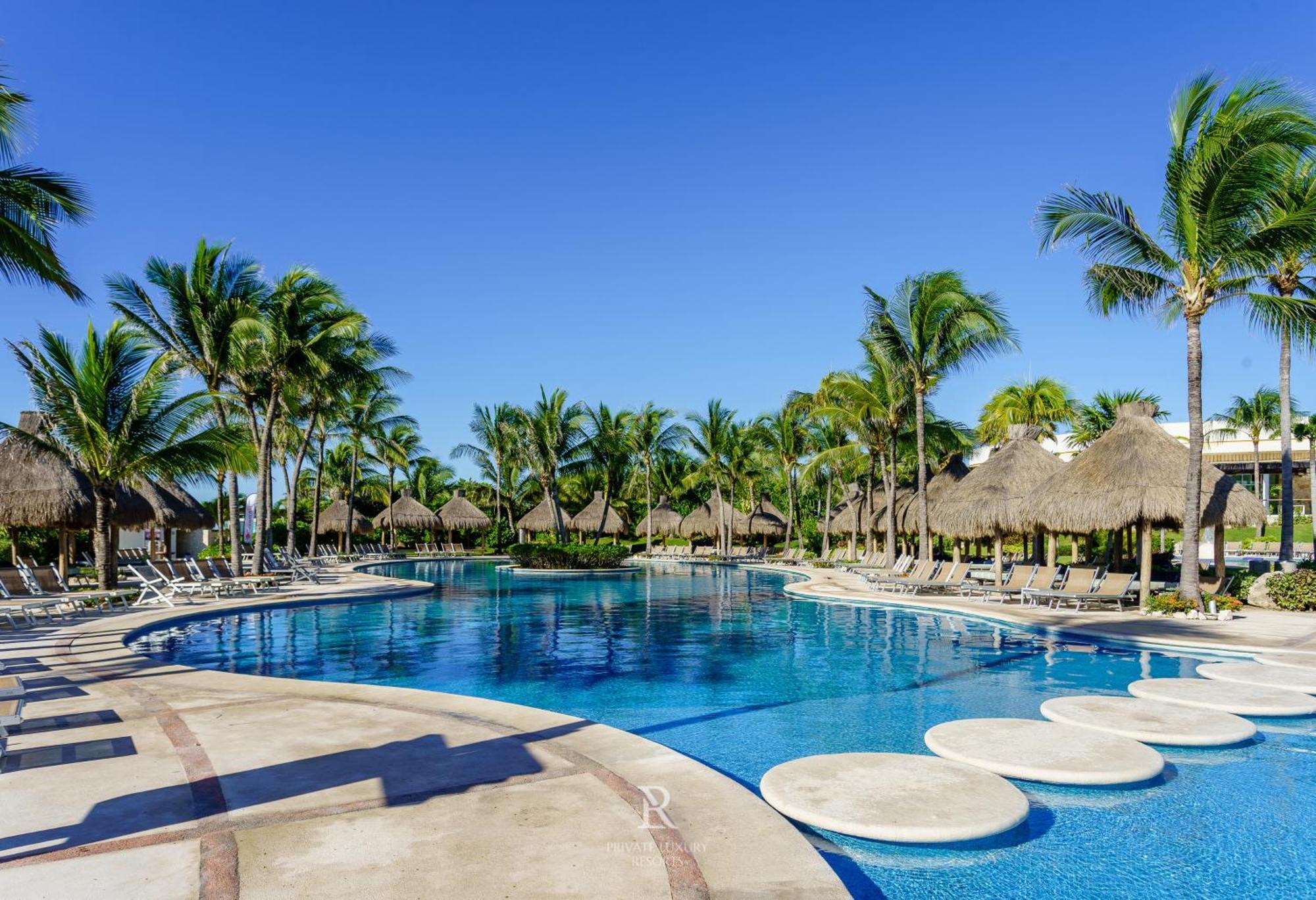 Resort Grand Luxxe Two Bd Loft- Riviera Maya *