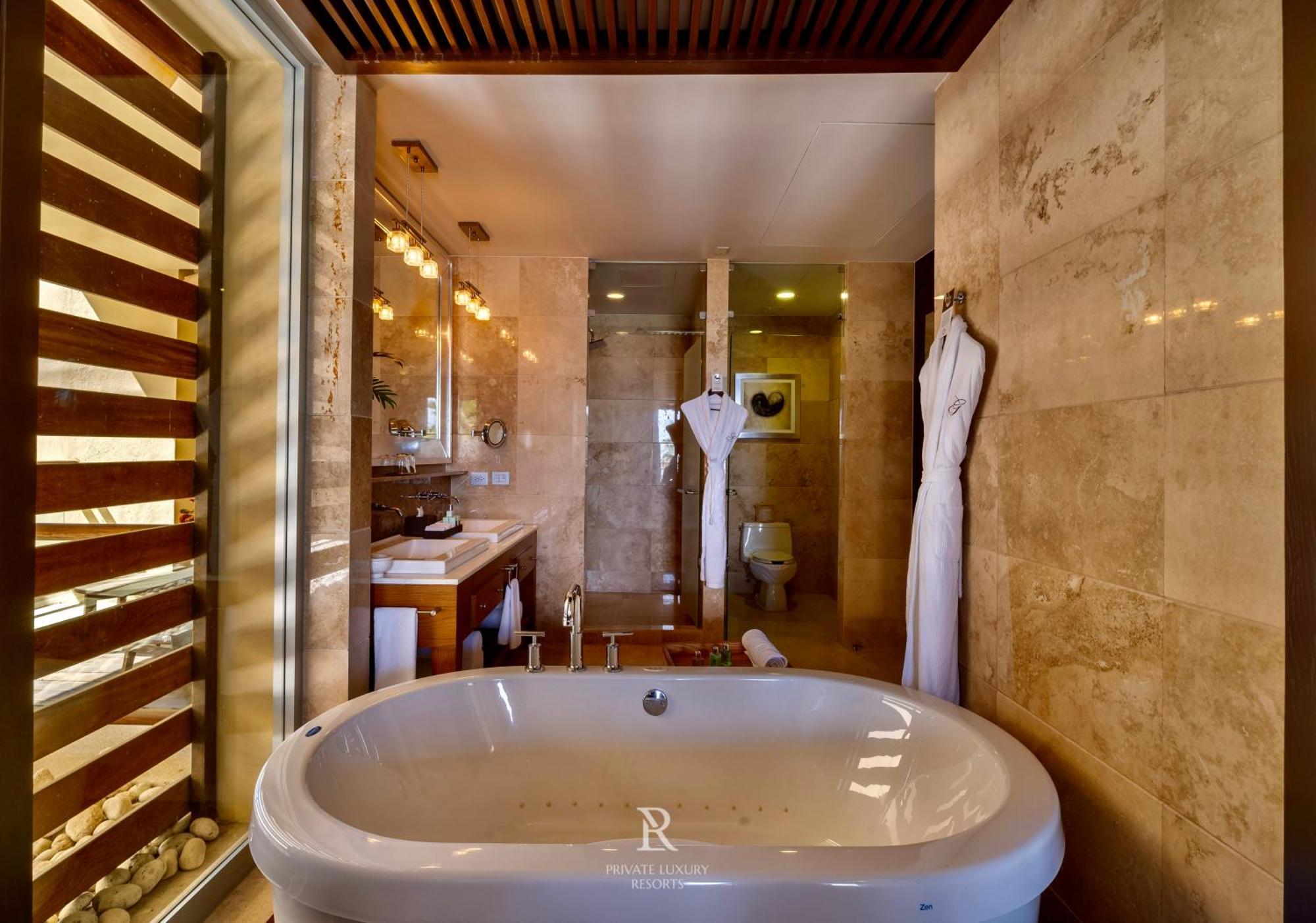 Grand Luxxe Two Bedroom - Riviera Maya Resort *