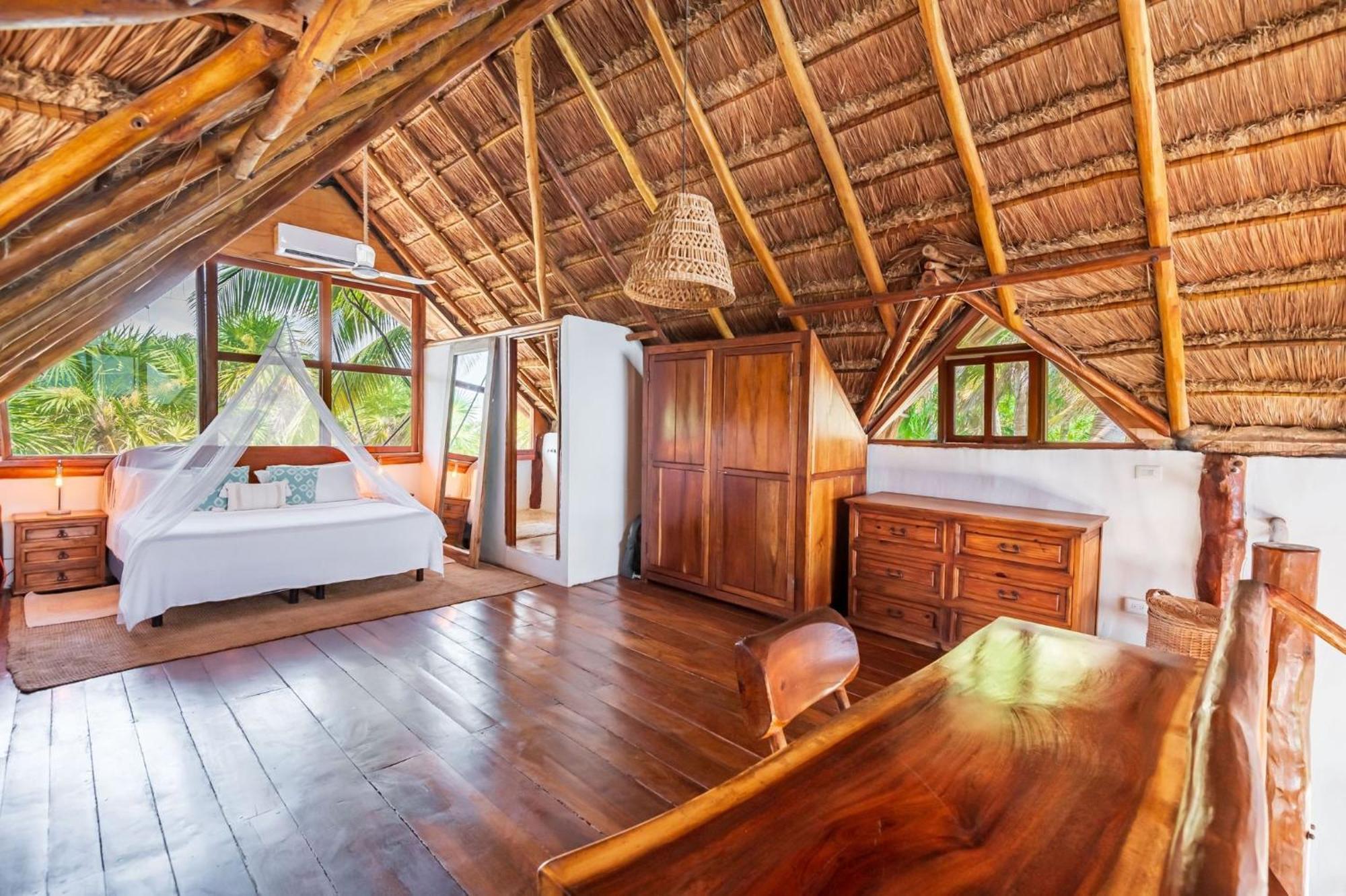 Amazing Eco Palapa At Private In Sian Kaan. Holiday home