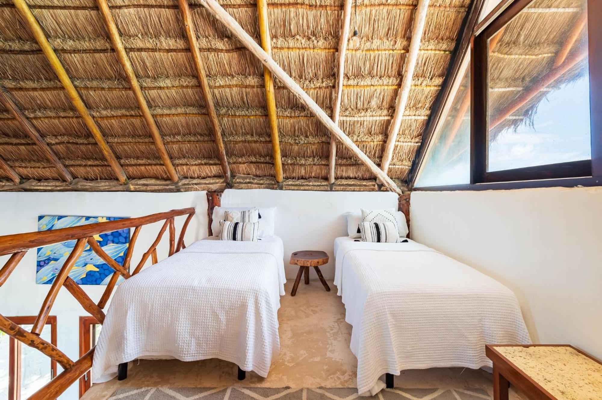 Amazing Eco Palapa At Private In Sian Kaan. *