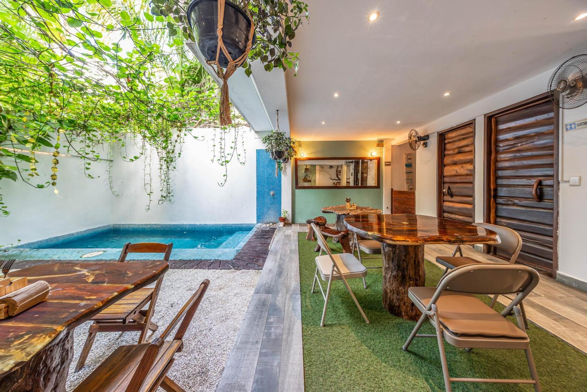 The Village Boutique 3*