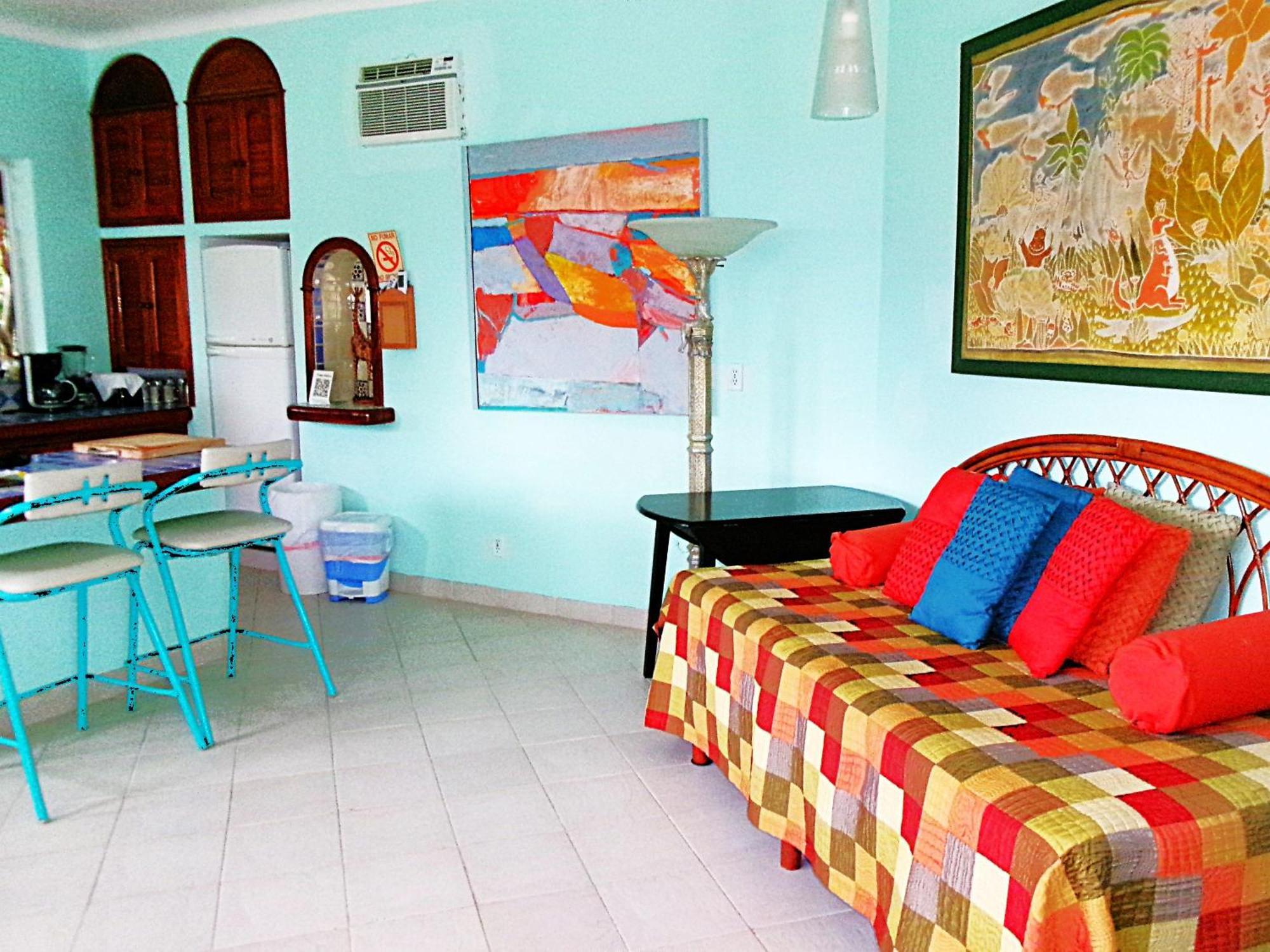 Casa Gatos Aparthotel