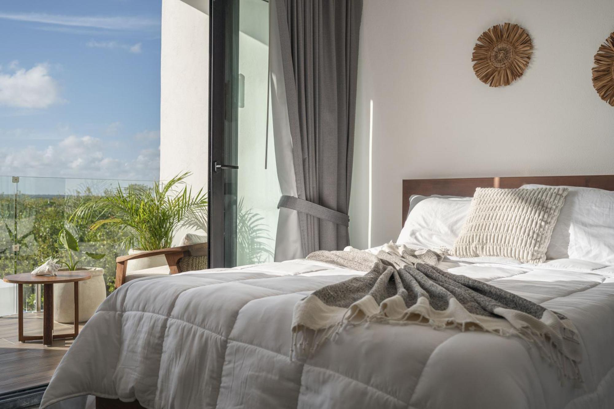 Beachfront Luxury With Pool With Private Cooker & Staff Pousada Puerto Morelos