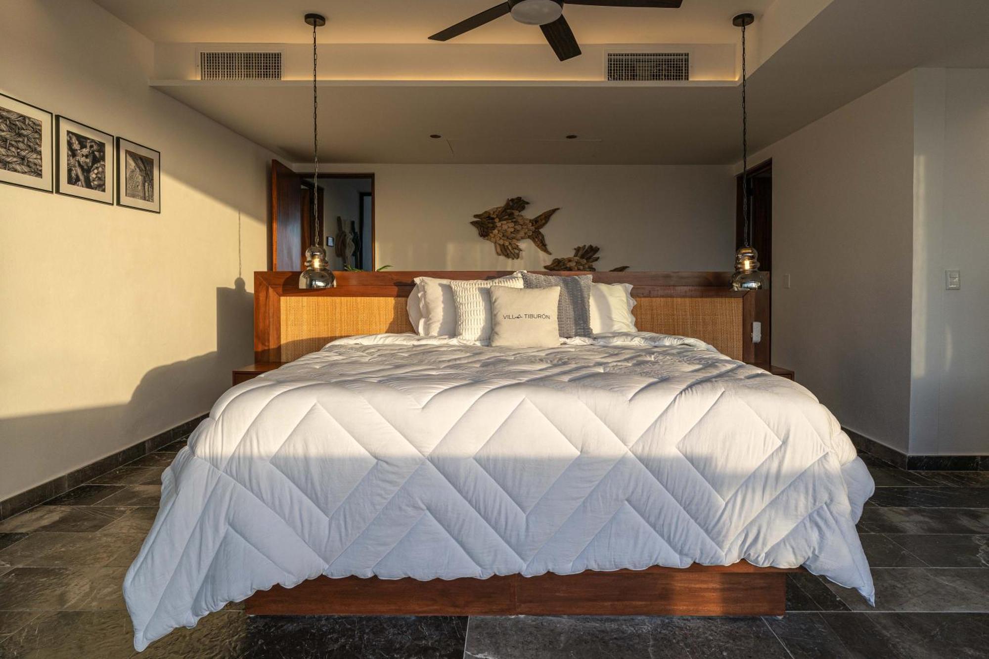 Beachfront Luxury With Pool With Private Cooker & Staff Pousada