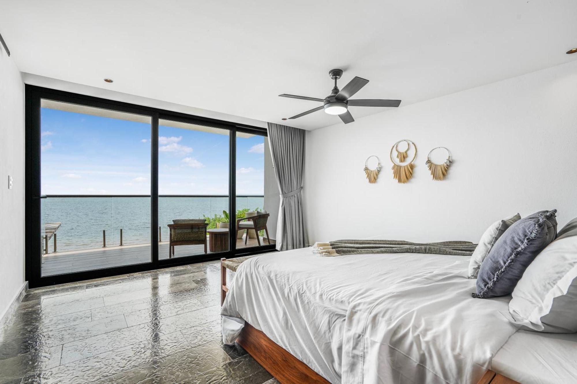 Pousada Beachfront Luxury With Pool With Private Cooker & Staff *