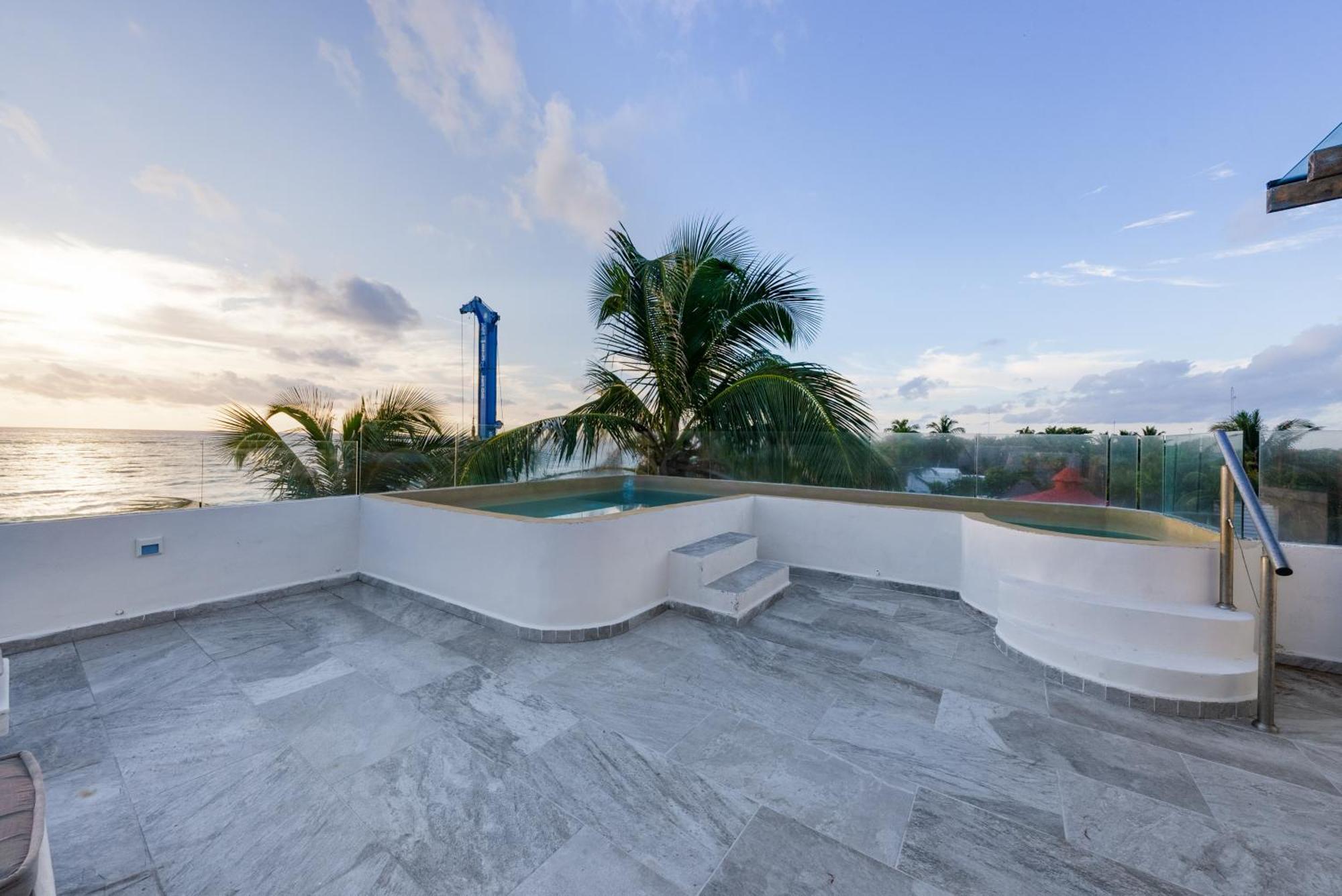 Playa Canek Beachfront Eco Hotel 4*