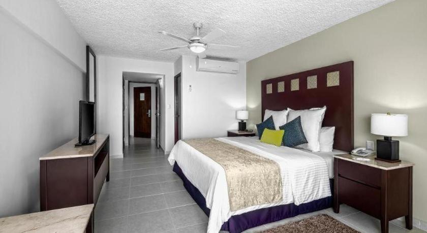 Hotel El Cid La Ceiba Cozumel