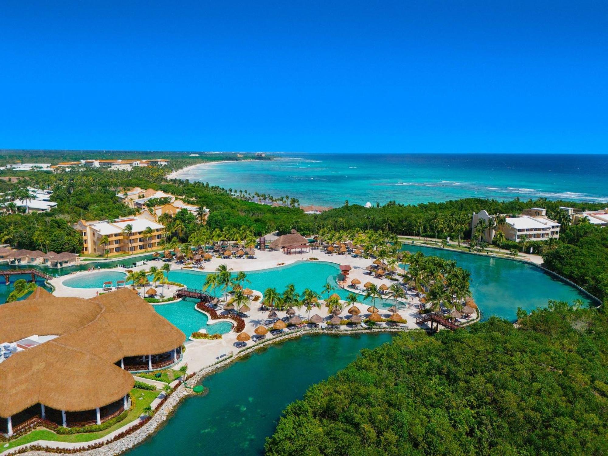 Grand Palladium White & 5*