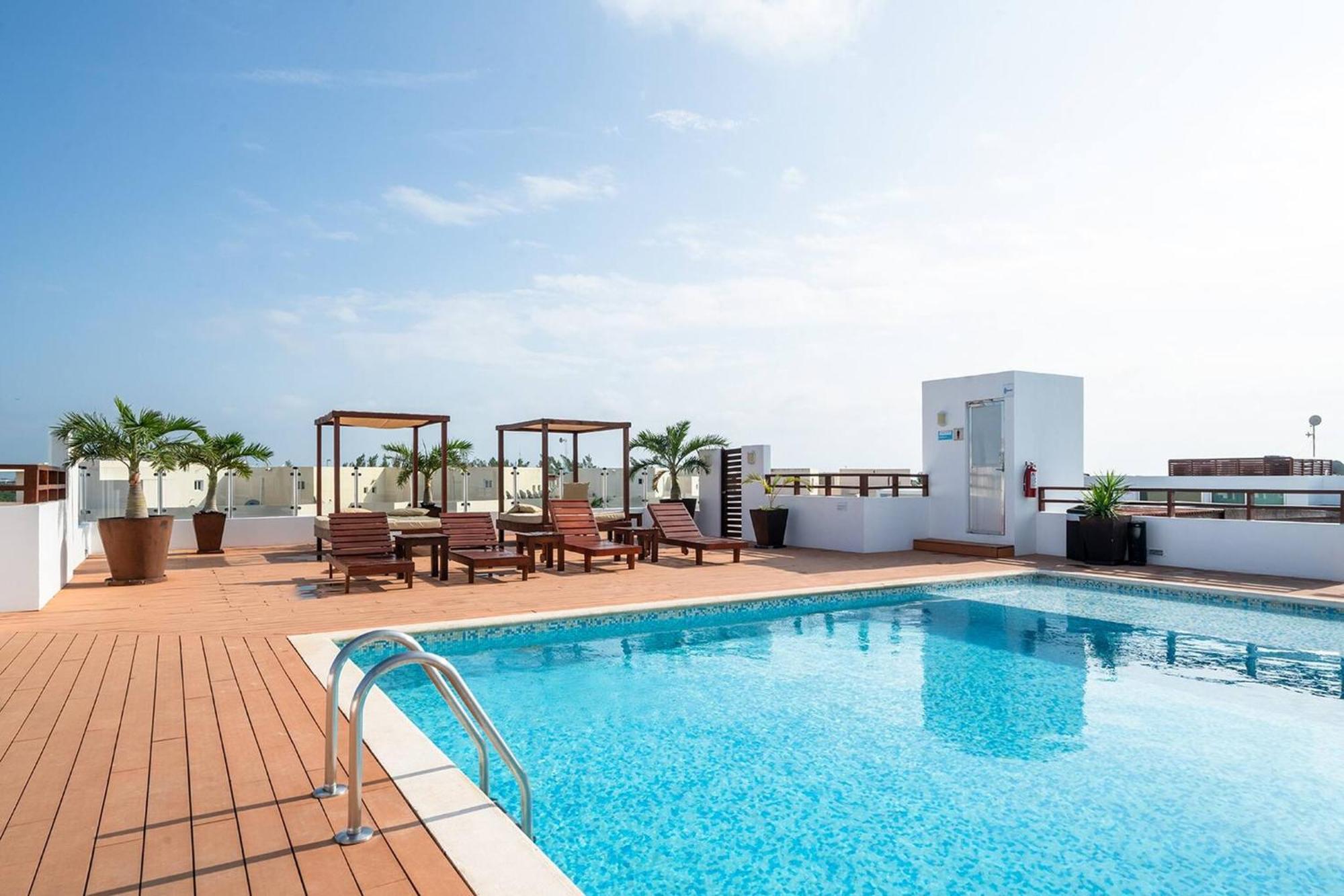 Beachfront Penthouse With 3 Bedrooms & Ocean View - Nubes