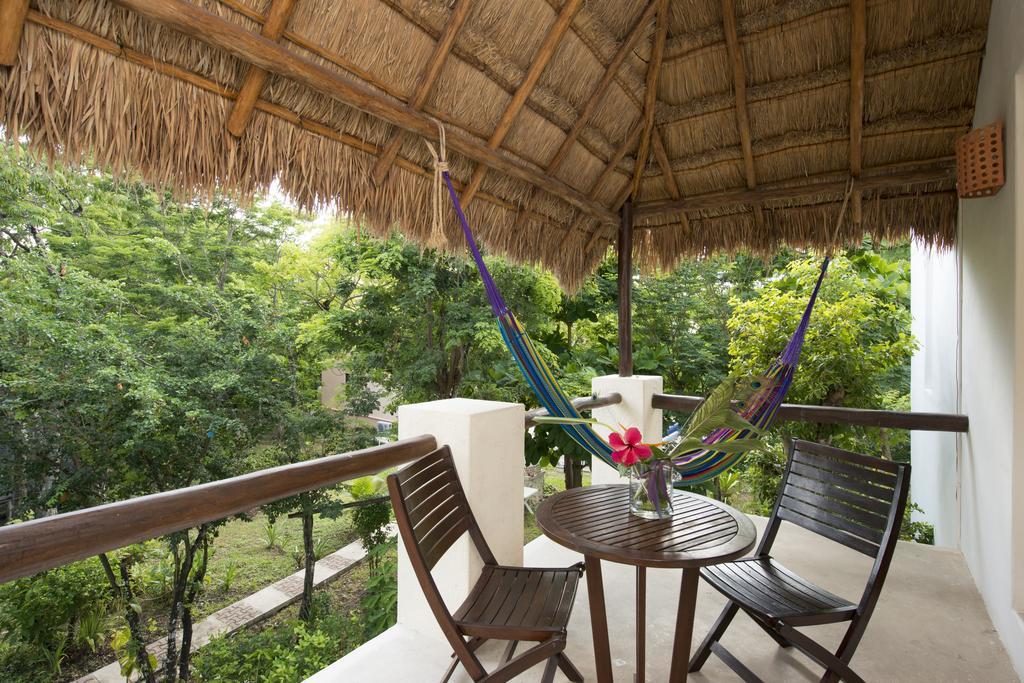 Aparthotel El Encanto 3*