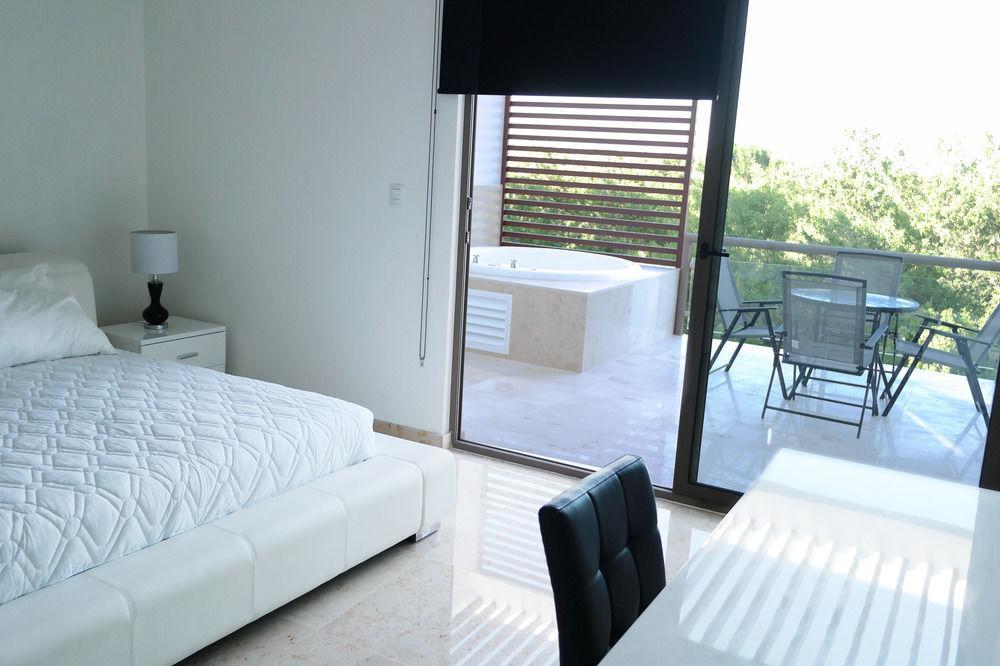 Bahia Principe Vacation - Four-bedroom House Holiday home Akumal