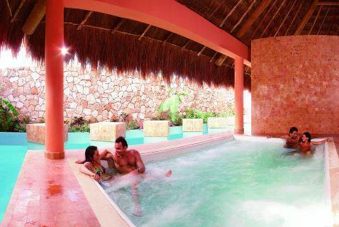 Grand Palladium Colonial Res.