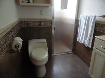 El Cantil Hotel