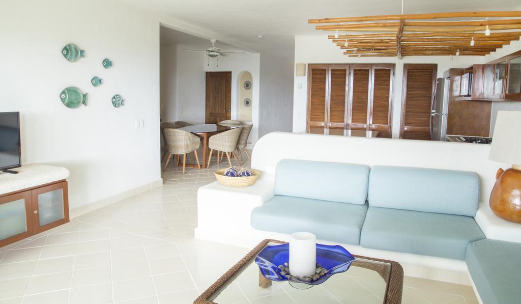 Las Villas Akumal Apartahotel
